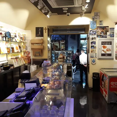 Alojamento de Acomodação e Pequeno-almoço Domus San Biagio 14 4*