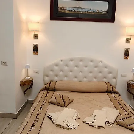 فندق مبيت وإفطار Domus San Biagio 14 نابولي