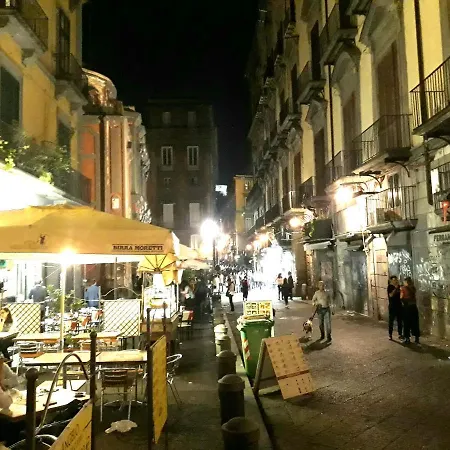 Domus San Biagio 14 Alojamento de Acomodação e Pequeno-almoço Nápoles