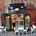 Domus San Biagio 14 Bed & Breakfast 4*
