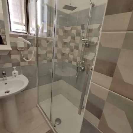 Domus San Biagio 14 2* ナポリ